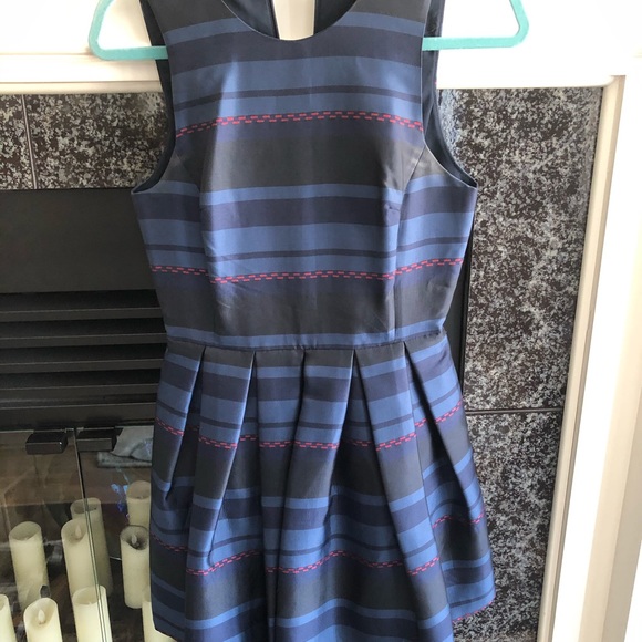 💙HOST PICK💙NWOT shiny holiday dress with stripes - Picture 2 of 5